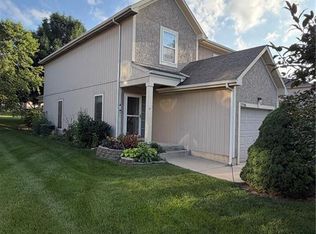 22705 W 72nd St, Shawnee, KS 66227