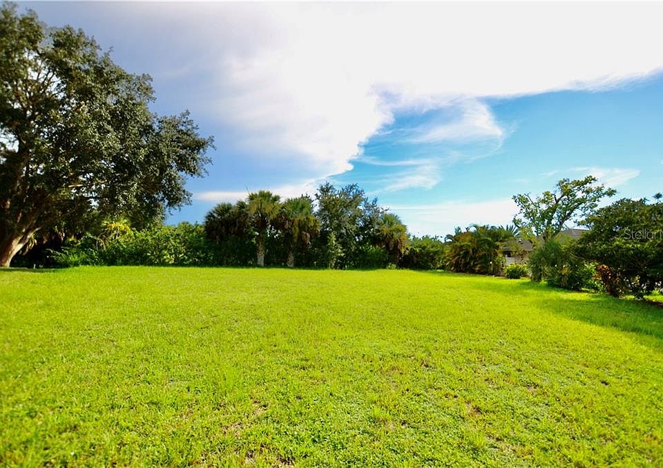1st image of 28411 Silver Palm Dr