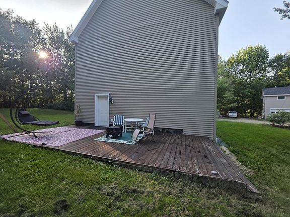 3rd image of 20 Frankfort Road