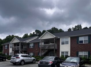 1112 Trinity St APT 208, Thomasville, NC 27360