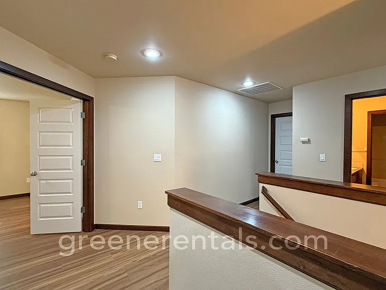 611 H St SW — Photo 22