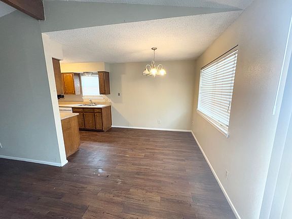 3rd image of 305 Rockylane Dr