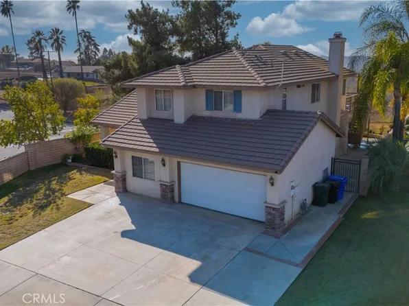 33302 Golden Meadow Ct, Yucaipa, CA 92399