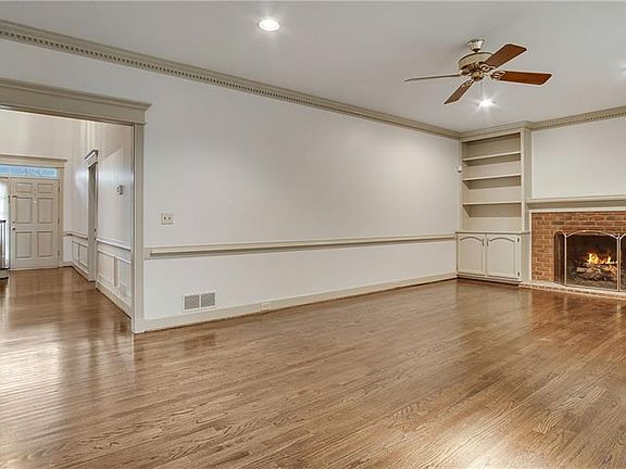 5th image of 3180 Palisades Ct SE