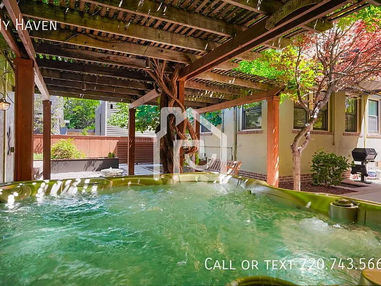 1121 S Williams St — Photo 39