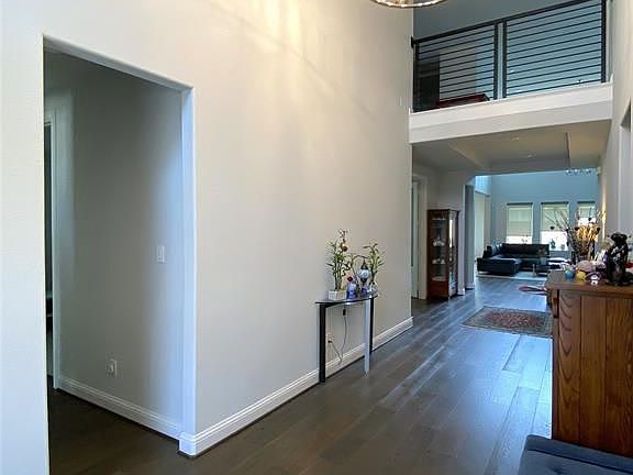 3rd image of 2422 Harlow Terrace Dr