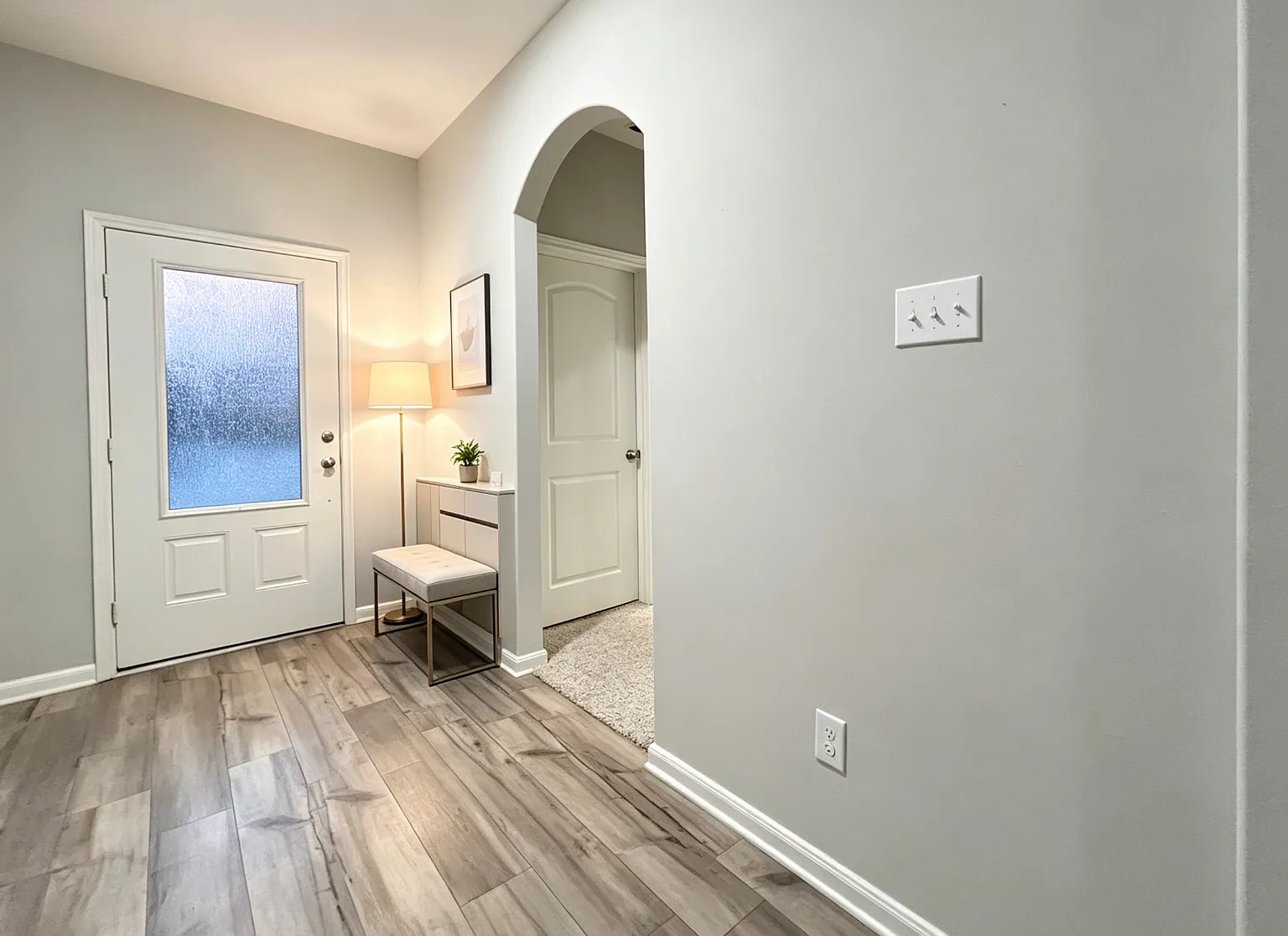 3 bed, 1643 sqft, $1,999 — Photo 3