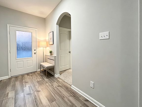 3rd image of 3021 Villegas Way