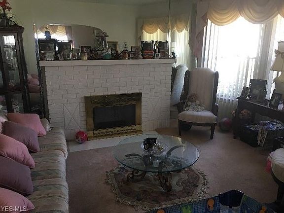 2nd image of 1634 Delmont Ave