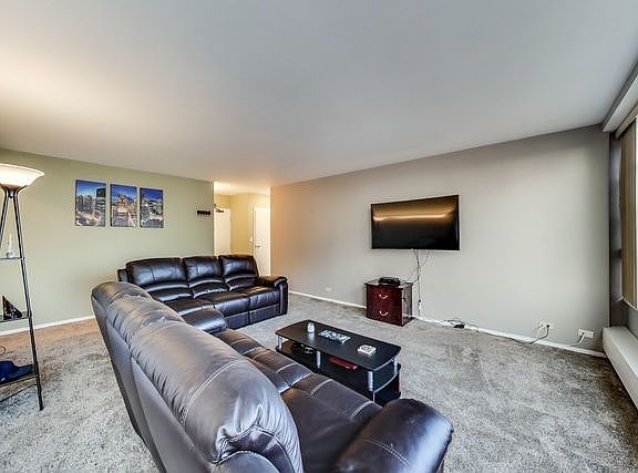 5th image of 3900 N Lake Shore Dr APT 18B