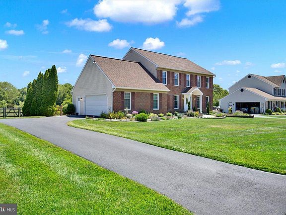 2nd image of 14 Revelstone Ct