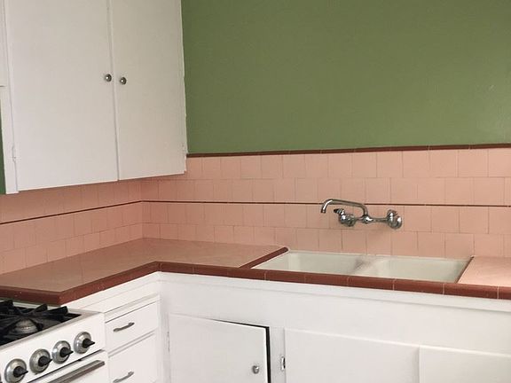 5th image of 3312 E 2nd St APT 8