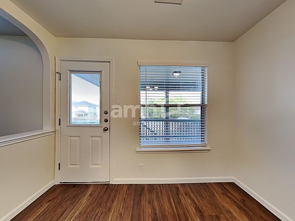 5th image of 555 Coral Hbr