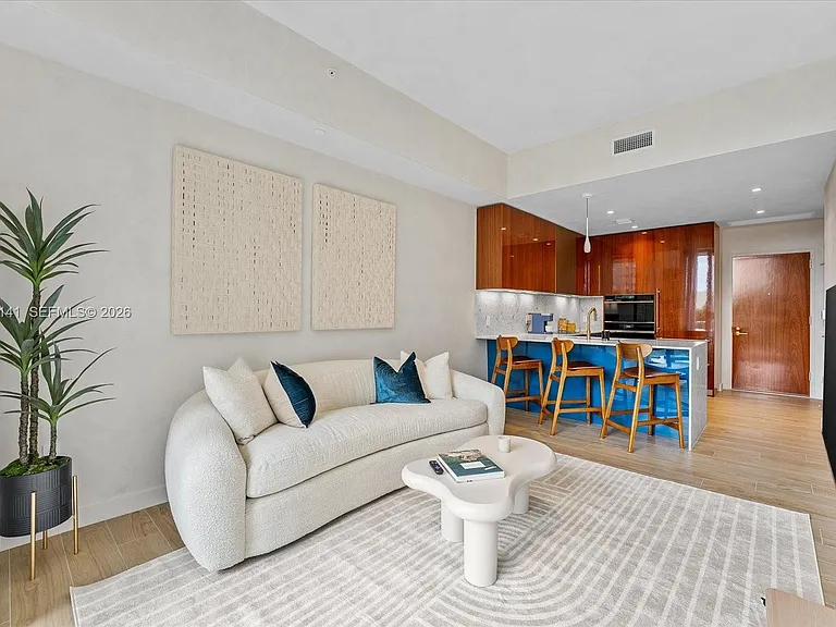 2678 Tigertail Ave #315 — Photo 6