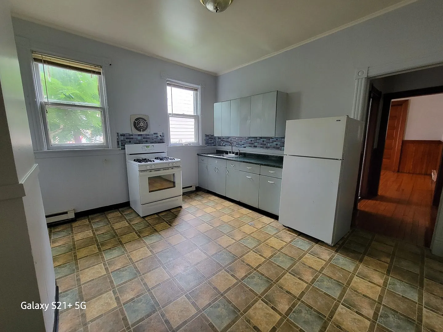 834 Union St — Photo 3