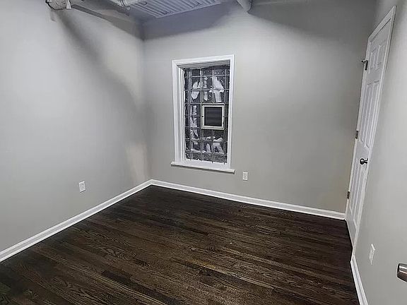 4th image of 441 Connecticut St #3