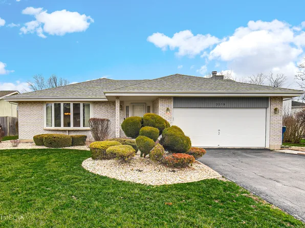 3519 Fairway Dr, Crete, IL 60417