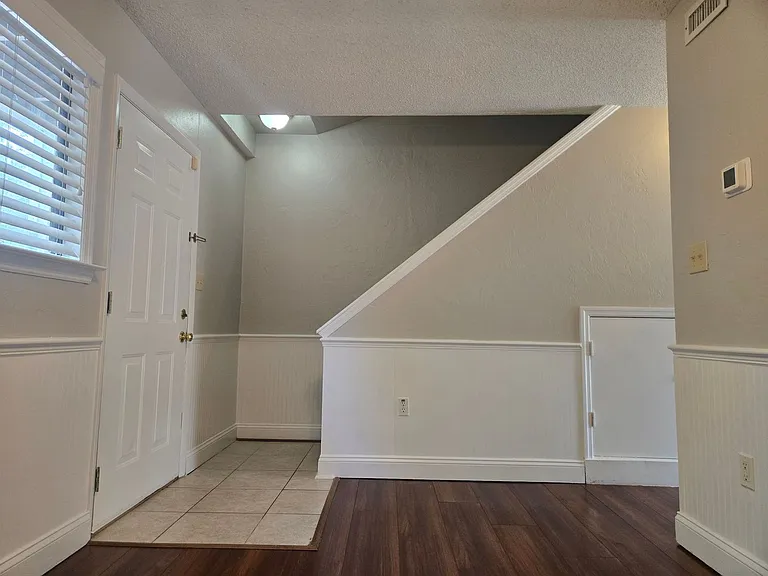 4503 NW 41st Pl — Photo 11