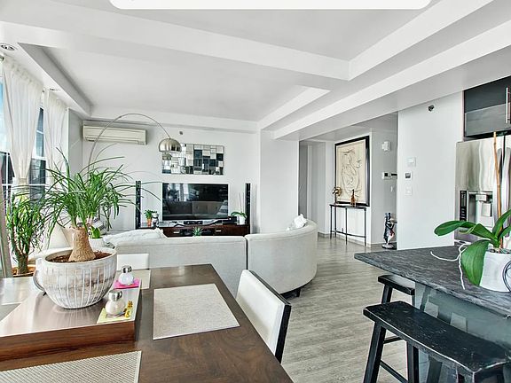 2nd image of 379 Broadway APT 4A