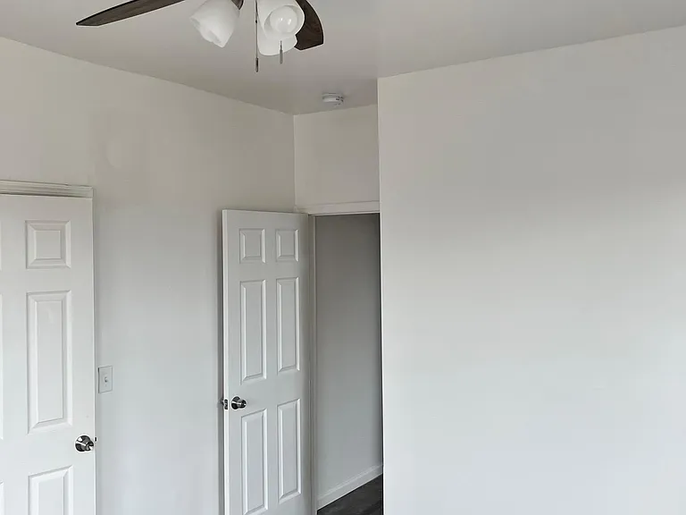 117 S 12th St #3N — Photo 20
