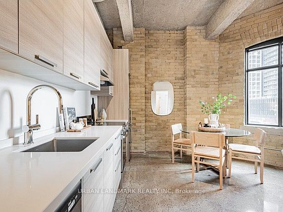 5th image of 9 Saint Nicholas St #501