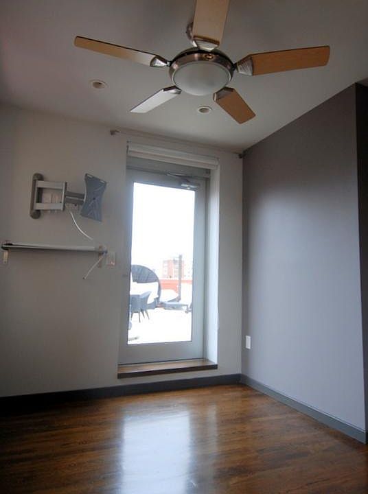 1st image of 11 Waverly Pl Ph B
