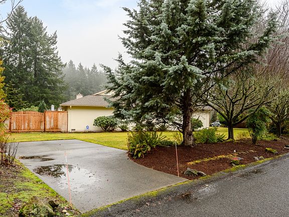 3rd image of 7805 98th Ave SW