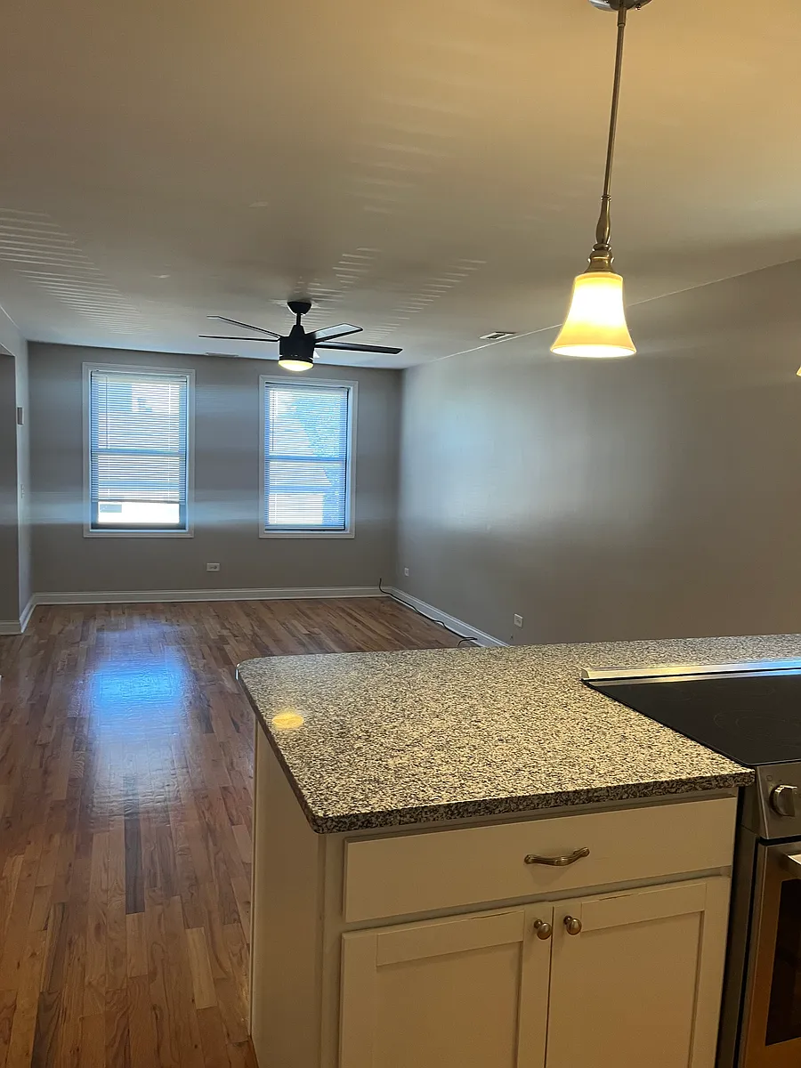 Building Photo - 702 N Noble St #1