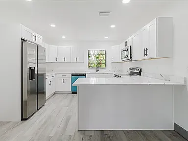 3014 S West Shore Blvd — Photo 10