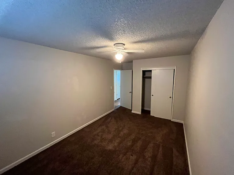 3017 N Vagedes Ave #B — Photo 21