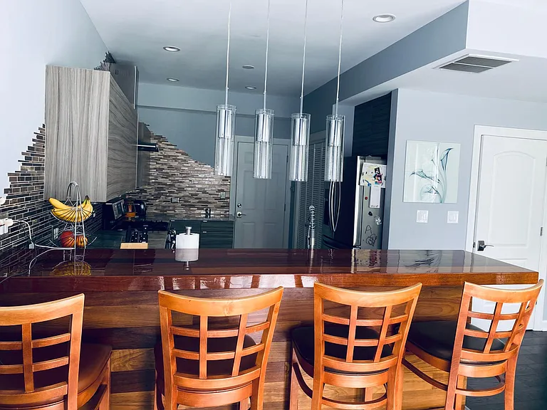 235 W Norwell Ln — Photo 10