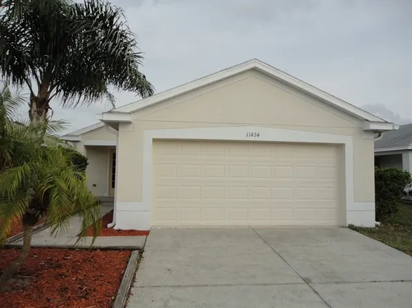 11424 Crestlake Village Dr, Riverview, FL 33569