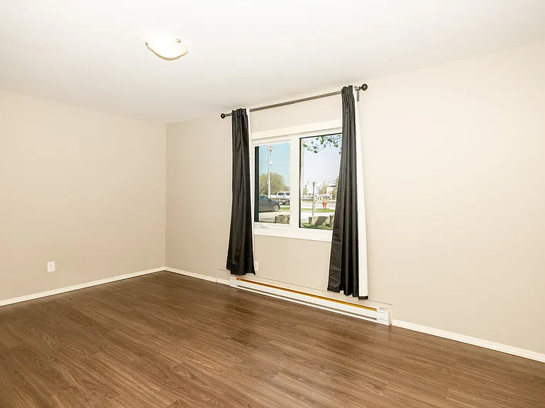 2331 Pembina Hwy — Photo 16