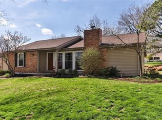 739 Memoir Ln, Ballwin, MO
