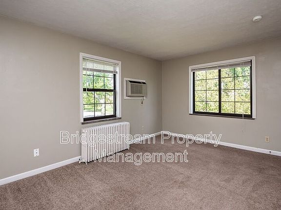 3rd image of 550 Wiltshire Blvd APT D