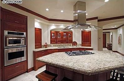 2nd image of 3800 Wailea Alanui Dr APT E202