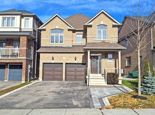 1158 Atkins Dr, Newmarket, ON