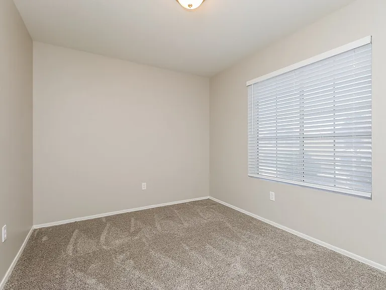 4514 E Scott Ave — Photo 12