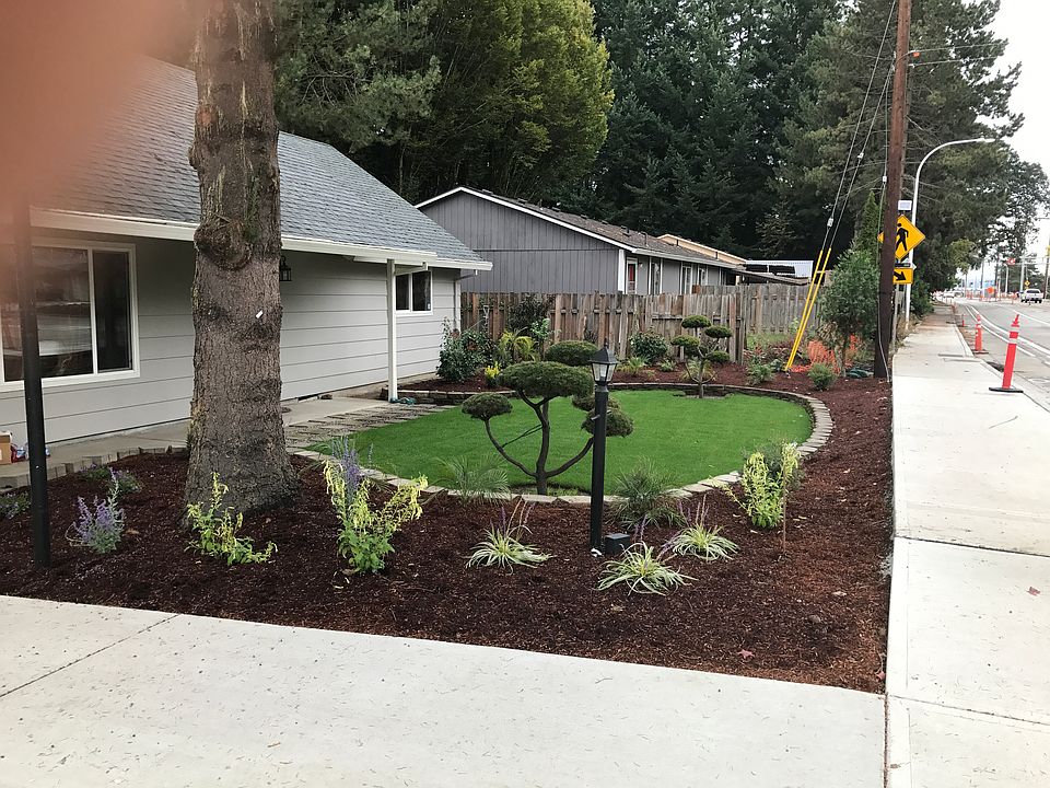 1st image of 285 NE 28th Ave