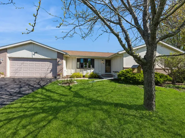 39852 N Crabapple Dr, Antioch, IL 60002