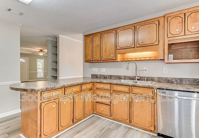 612 Fieldstone Way — Photo 12