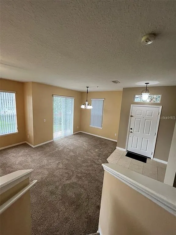 3 bed, 2.5 bath, 1595 sqft, $2,200 — Photo 4
