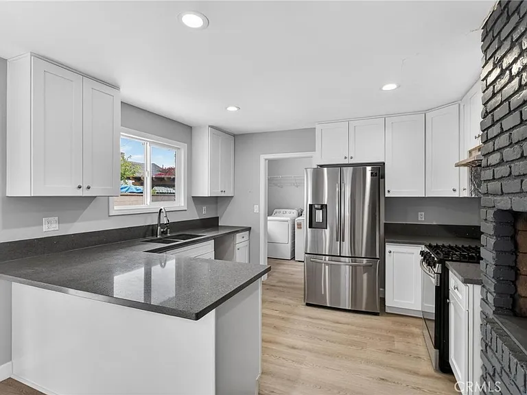 13808 S Catalina Ave — Photo 10
