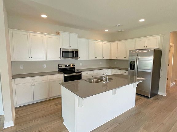 3rd image of 9296 Havenridge Loop