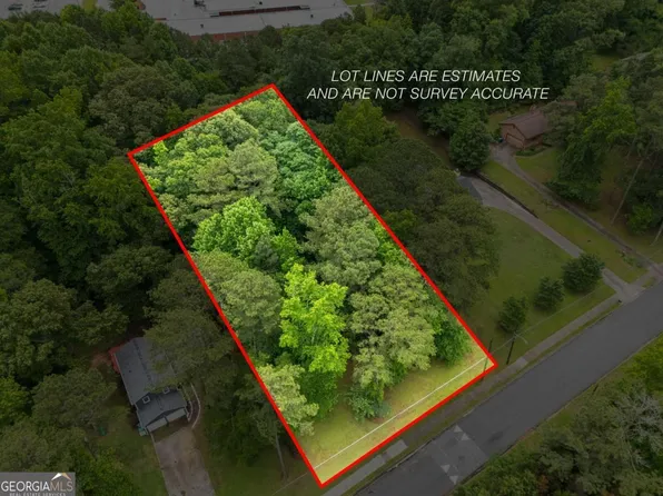 3570 Burlingham Dr, Lithonia, GA 30038