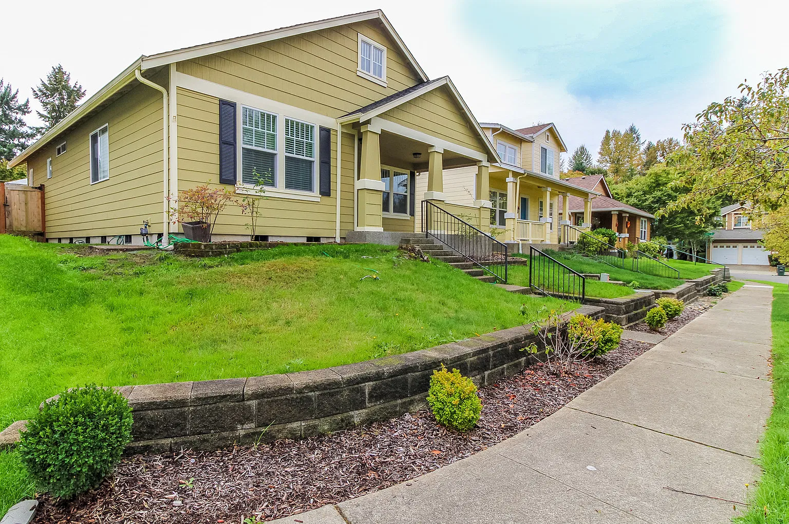 Desirable DuPont Rambler with AC-1461 Montgomery St — Photo 3