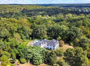 10 Woodway Ln, Wilton, CT 06897