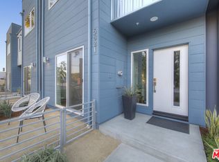 5629 Strohm Ave, North Hollywood, CA 91601
