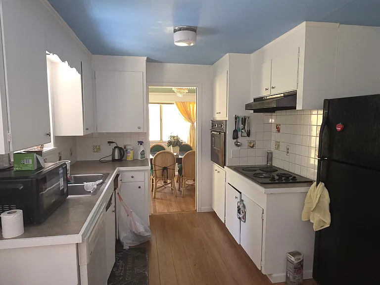 811 S 105th St #A — Photo 14
