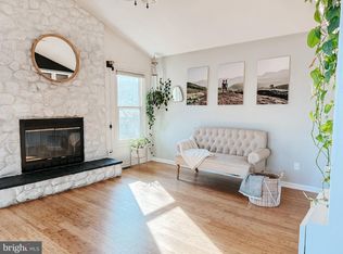 6737 Oakridge Rd, New Market, MD 21774